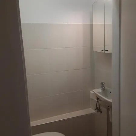 Apartment Schwarzer Adler Mit 3 Schlafzimmern Und 2 Wc