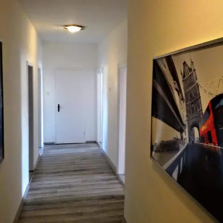 Appartement Schwarzer Adler Mit 3 Schlafzimmern Und 2 Wc