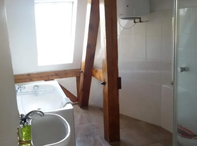 Schwarzer Adler Mit 3 Schlafzimmern Und 2 Wc Markisch Buchholz