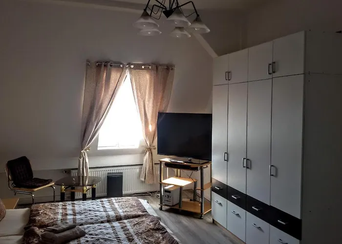 Schwarzer Adler Mit 3 Schlafzimmern Und 2 Wc Markisch Buchholz