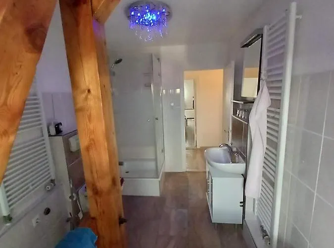 Schwarzer Adler Mit 3 Schlafzimmern Und 2 Wc Markisch Buchholz