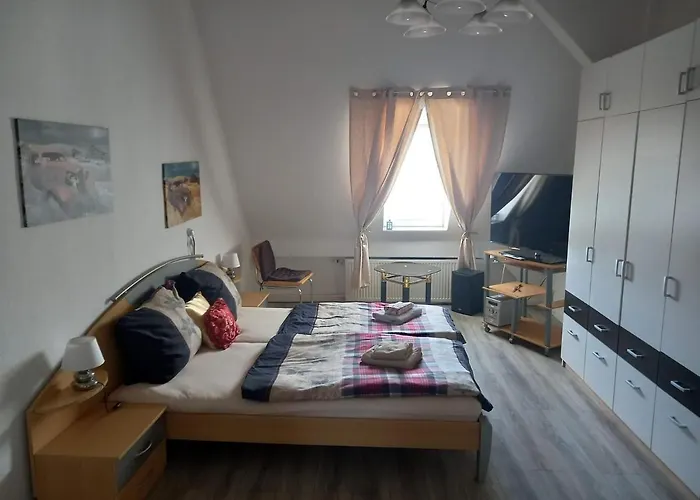 Apartament Schwarzer Adler Mit 3 Schlafzimmern Und 2 Wc Markisch Buchholz
